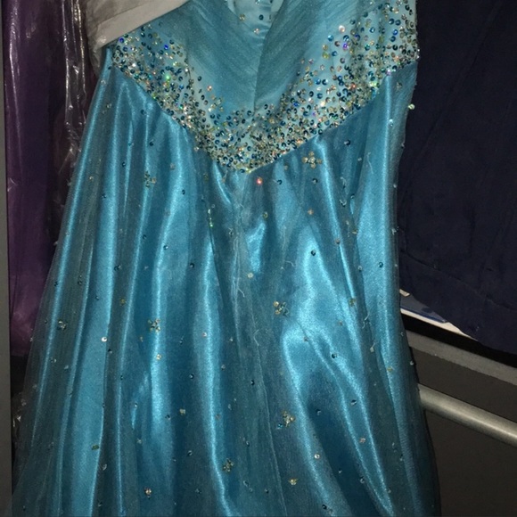 🎈SALE🎈👗#6. LIVING ”BARBIE DRESS”👗 - Picture 6 of 6